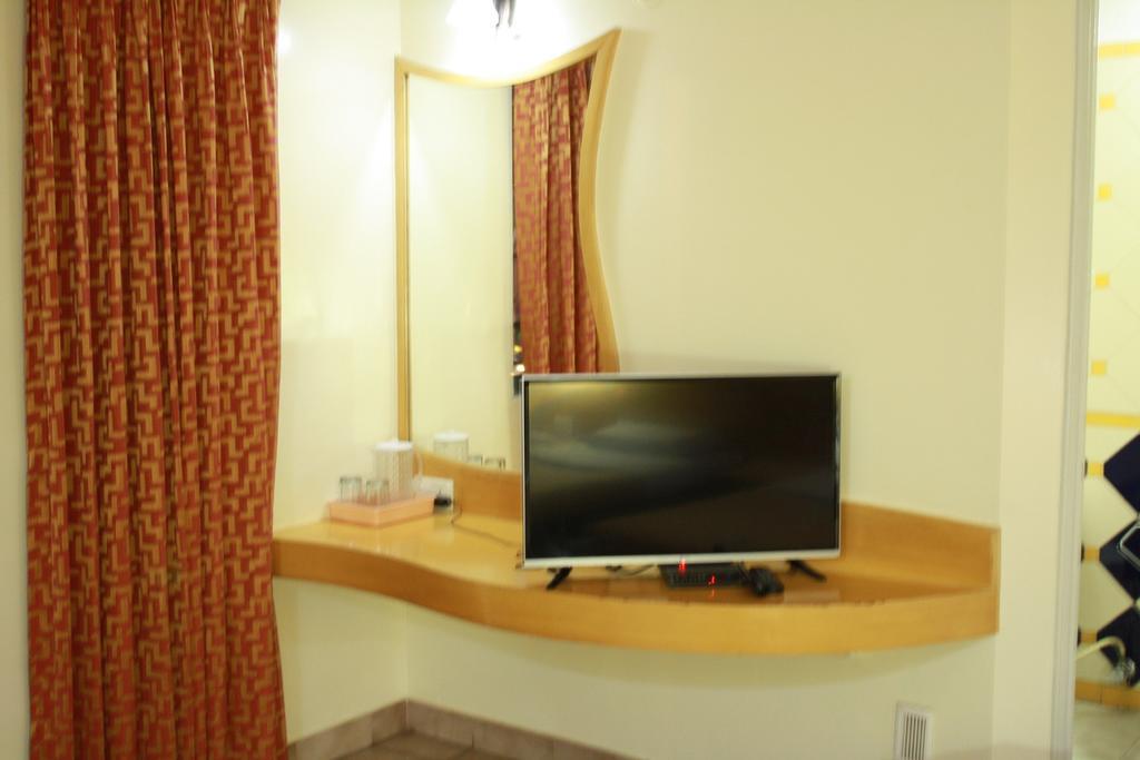 Tom'S Hotel Bengaluru Zewnętrze zdjęcie