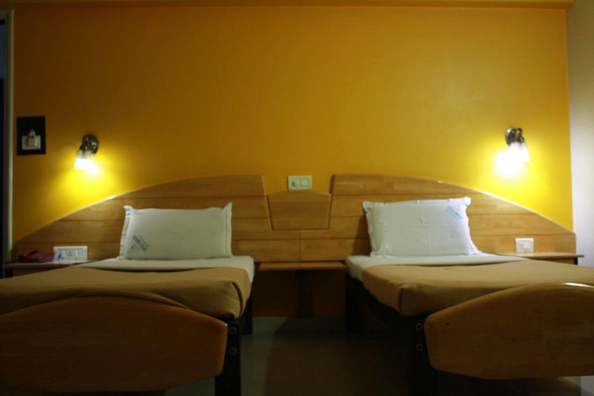 Tom'S Hotel Bengaluru Zewnętrze zdjęcie