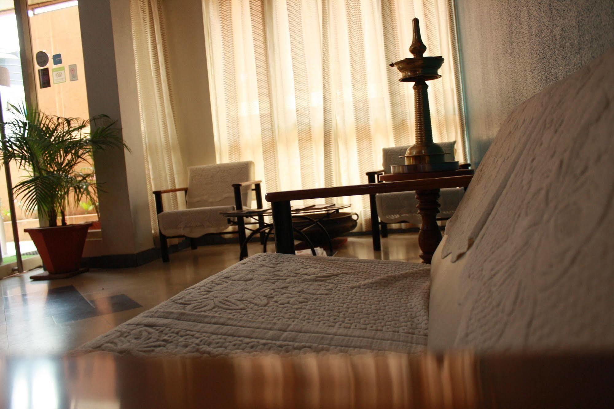 Tom'S Hotel Bengaluru Zewnętrze zdjęcie