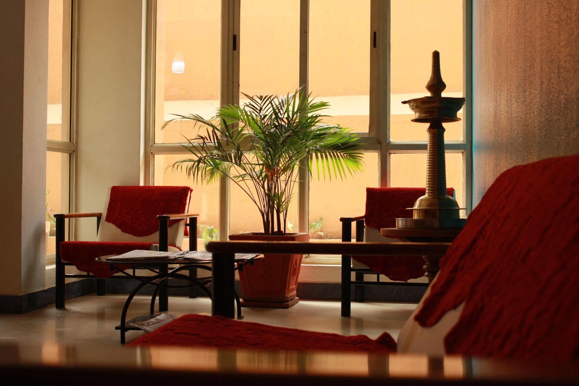 Tom'S Hotel Bengaluru Zewnętrze zdjęcie