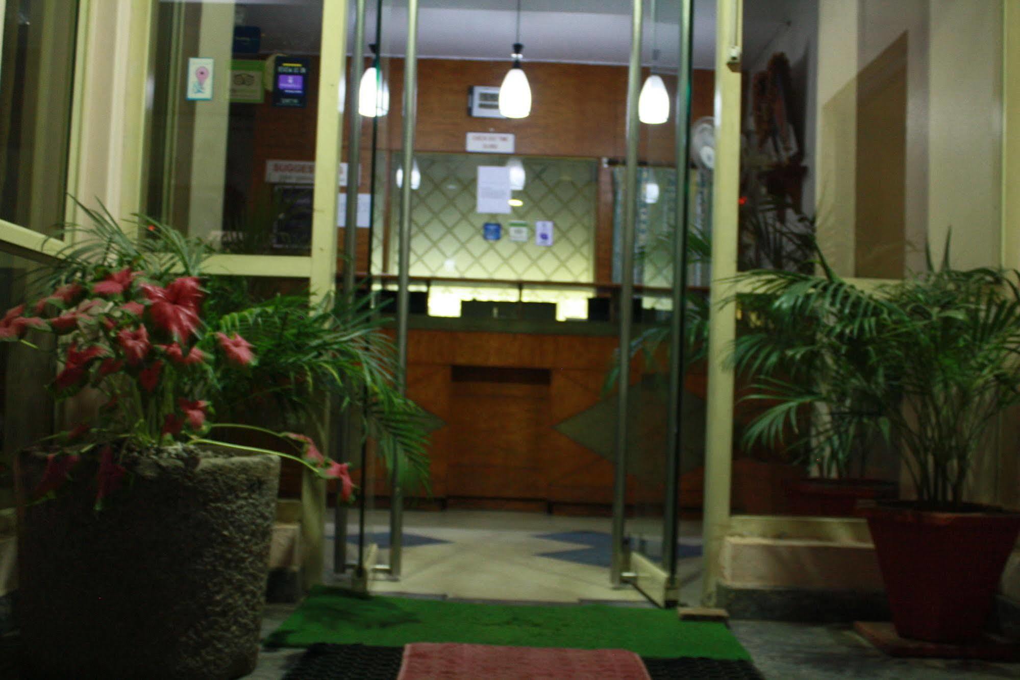 Tom'S Hotel Bengaluru Zewnętrze zdjęcie